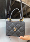 LOUIS VUITTON REF143 CORO IMPORTADO